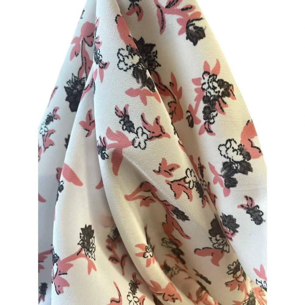 Floral Print‎ Fabric White Pink Grey Romantic Aesthetic 44in width 2 7/8 Yard